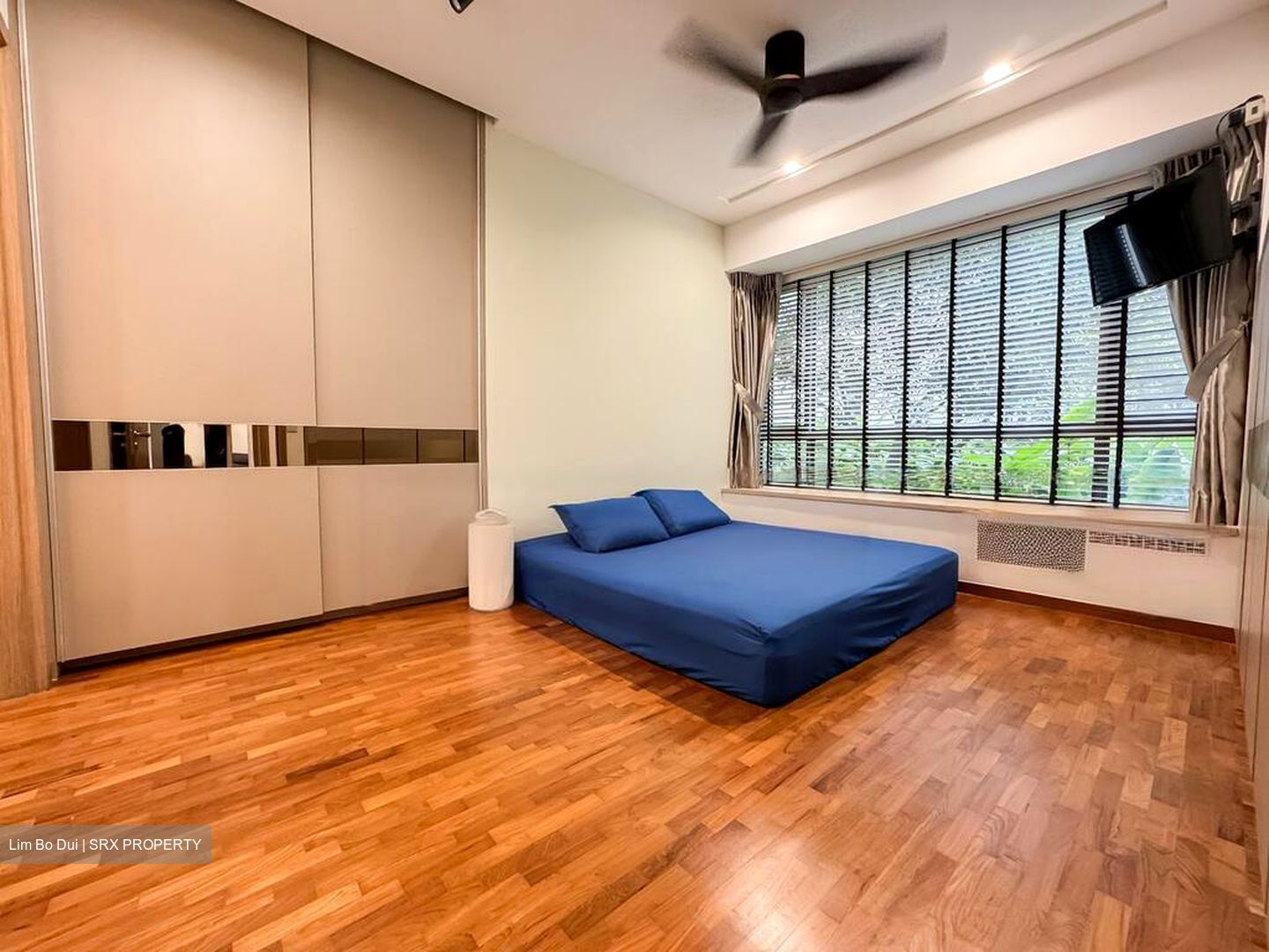 The Palette (D18), Condominium #484745581